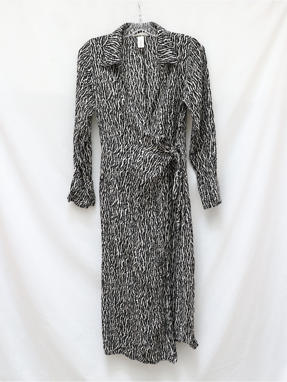 H&M zebra animal print wrap dress knee midi white black long sleeve party Small